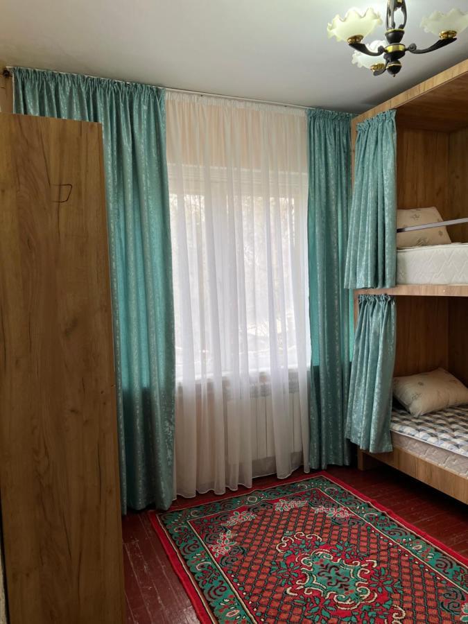 Hostel Edem Bishkek Tokoldosh Экстерьер фото