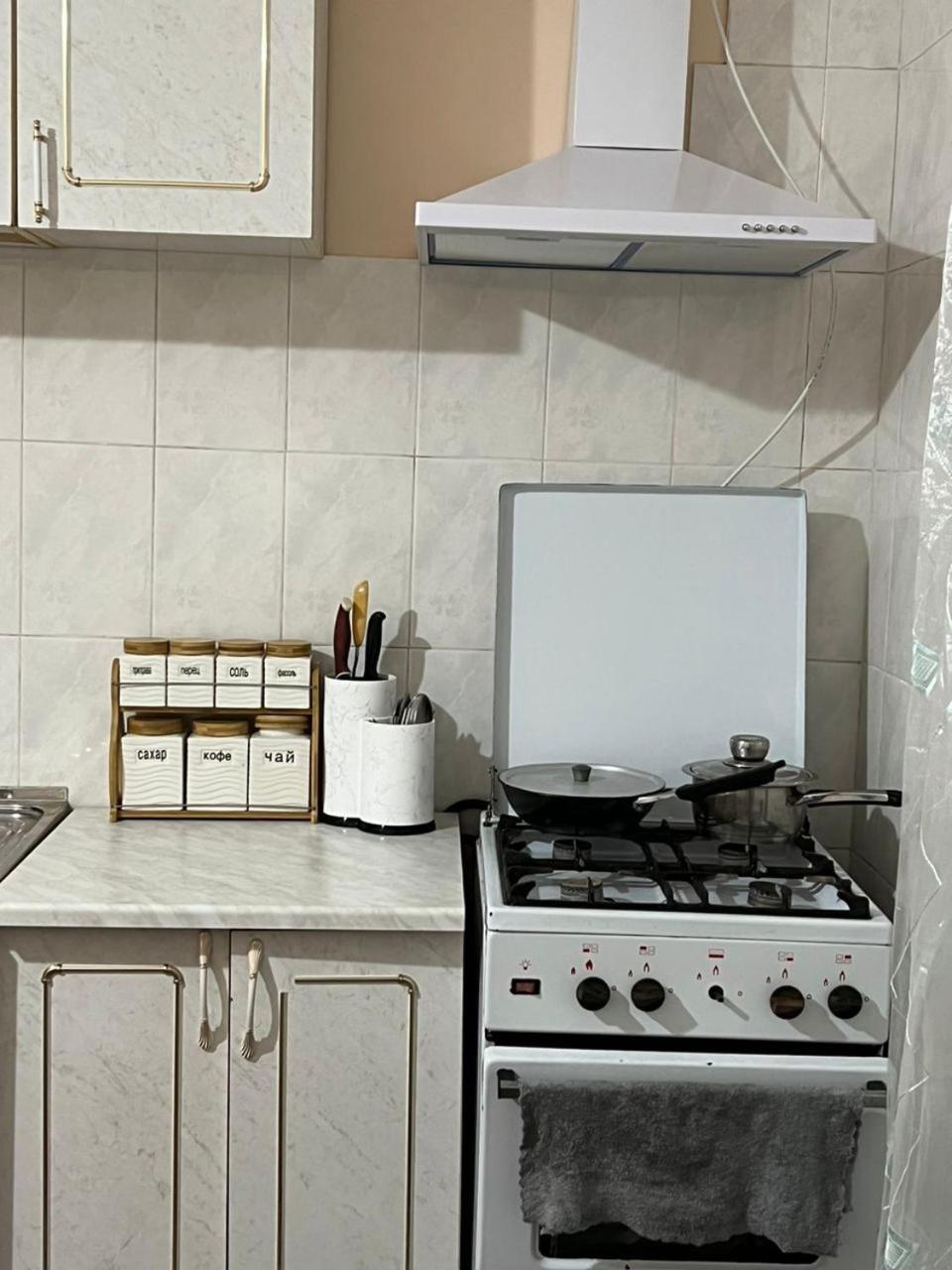 Hostel Edem Bishkek Tokoldosh Экстерьер фото